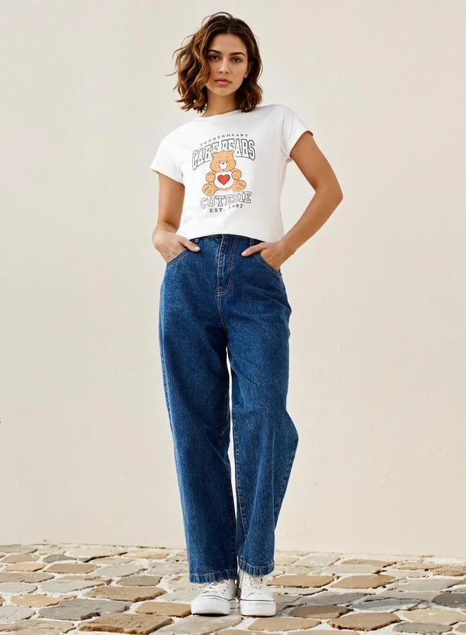 اس بي كاركترز تيشيرت برقبة دائرية بطبعة ديزني كير بيرز